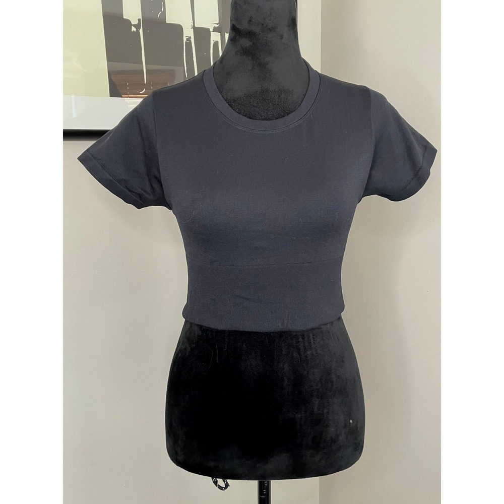 Offline By Aerie Sidewalk Seamless Cropped Athletic Stretch Tee Black Small - Picture 2 of 7